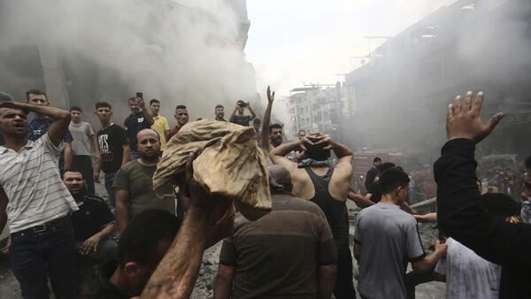 Hamas threatens to kill a hostage whenever Gaza civilians hit without warning